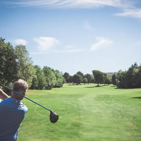 Lanhydrock & Golf Club Ξενοδοχείο 3*
